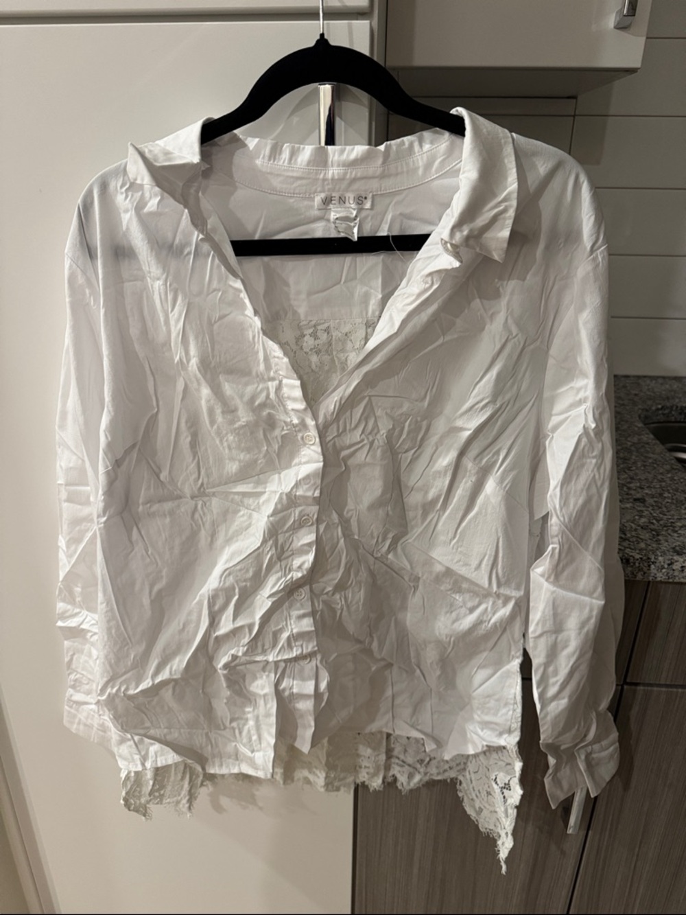 VENUS White Lace-Hem Button-Down Shirt